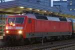 120 113 ist am 21.3.10 mit einem IC in Essen Hbf