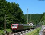 120 117-7 mit dem IC 185 (Stuttgart Hbf-Zrich HB) bei Tahlmhle 5.6.10