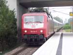 Br 120 142 fhrt mit IC durch Hemsbach