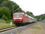 120-146 durchfhrt am 12.7.10 mit dem IC 2054 Kirkel. (Foto ist vom Bahnsteig aus gemacht, also ffentliches Gelnde.)