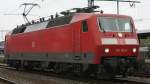 Die 120 152-4 rangierte am 17.10.2010 in Kln Messe/Deutz.