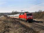 Die 120 150 am 05.03.2011 mit dem IC Rottalerland unterwegs bei Plling.