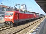 120 115-1 und 181 214-8 Mosel (kalt) stehen mit dem IC 2054 Frankfurt (Main) - Saarbrcken am 22.08.2011 in Kaiserslautern Hbf