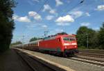 DB Fernverkehr 120 206 mit dem sonntäglichen IC 2417 Flensburg - Köln Hbf (Stemshorn/Bf Lemförde, 05.08.12).