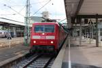 120 124-3 mit einem IC nach Saarbrcken Hbf wartet in Stuttgart Hbf auf die Abfahrt. 07.08.2012