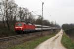 120 130-0 mit dem EC 6 Chur-Hamburg bei Rastatt-Niederbhl. Aufgenommen am 27.03.2013.