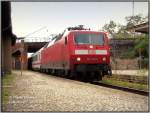 120 135 kommt mit EC176 aus Prag ber die Umleitungsstrecke durch Falkenberg(Elster) unterer Bahnhof. 16.09.06