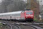 120 110-2 mit IC 231 nach Norddeich Mole bei der Einfahrt in Recklinghausen 30.11.2013