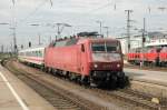 DB 120 142-5 mit IC 1987 „Rottaler Land“, Nrnberg Hbf., 02.09.2006  