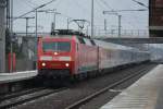 Diese BR 120 (120 113-6) zieht am 06.02.2015 den EuroCity 178 aus Prag.