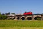 120 149-0 bringt ihre IC Leistung über die Allerbrücke nach Hannover am 15.5.15