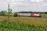 120 112 (Mrklin) mit IC 2083 bei Mammendorf (17.06.2012)