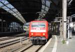 120 207-6 DB steht mit dem RE9 von Aachen-Hbf nach Siegen-Hbf. 
Aufgenommen vom Bahnsteig 2 vom Aachen-Hbf.
Bei schöem Sonnenschein am Morgen vom 7.6.2015.