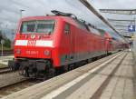 120 202-7 stand am 06.09.2015 im Rostocker Hbf mit dem RE 1 Park