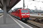 DB Fernverkehr 120 105-2 mit einen IC nach Hamburg Altona am 27.01.18 in Frankfurt am Main Hbf
