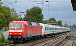 DB Fernverkehr AG mit  120 144-1  (NVR-Nummer: 91 80 120 144-1 D-DB) und IC zum Ostseebad Binz und hinten dran als Tandem  101 091-7   [NVR-Number: 91 80 6101 091-7 D-DB] am 30.08.18 Berlin-Karow.
