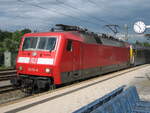 DB 120 131-8 vor dem IC 184 nach Stuttgart Hbf beim Zwischenhalt in Rottweil.