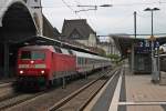 Am 22.05.2013 fuhr 120 132-6 mit IC 2316 von Stuttgart Hbf nahc Wiesbaden Hbf durch den Hauptbahnhof von Worms.