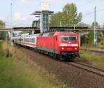 120 133-4 mit IC 2239 von Warnemünde nach Leipzig Hbf bei der Durchfahrt im Haltepunkt Rostock-Marienehe.19.09.2015 