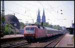 120122 bespannte am 21.5.1992 den IC 614 Drachenfels und war mit diesem hier um 14.35 Uhr in Köln - Deutz nach Münster unterwegs.