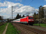 DB Fernverkehr 120 103-7 am Ende eines IC der von einer 101 gezogen wurde am 08.04.16 bei Hanau West 