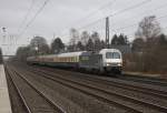 Rheingold Sonderzug von Nostalgiereisen nach Wolfsburg, gezogen vom Eurosprinter 127001, bezeichnet mit PCW 8,am 20.12.2014 um 9.45 Uhr durch Hiddenhausen - Schweicheln.