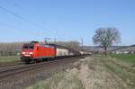 145 043-6 DB mit einem gemischten Güterzug bei Retzbach-Zellingen am 28.03.2017