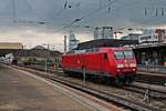 Am 14.10.2015 fuhr 145 062-6 als Lokzug durch den Badischen Bahnhof von Basel über Gleis 1 in Richtung Basel Bad Rbf, nachdem sie einen Güterzug in den Rangierbahnhof Muttenz brachte.