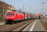 Wie aus dem Ei gepellt präsentiert sich die 1999 erbaute 145 018-8 DB mit dem Anzeiger  Sonderfahrt .
Am Haken hat sie einen Gz, mit dem sie den Bahnhof Angersdorf auf der Bahnstrecke Halle–Hann. Münden (KBS 590) Richtung Sangerhausen durchfährt. [8.2.2018 | 14:35 Uhr]
Die Lok hat Lothar Stöckmann auch bereits aufnehmen können:
http://www.bahnbilder.de/bild/deutschland~e-loks~br-145/1068865/1999-gebaut-und-uebergeben-an-die.html