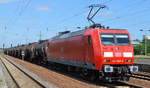 145 060-0 mit Kesselwagenzug (geschmolzenes Schwefel) am 12.06.18 Bf. Flughafen Berlin-Schönefeld.