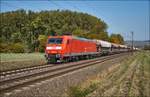 145 037-8 ist mit einen Schüttgutzug in Würzburg unterwgs,abgelichtet am 10.10.2018 bei Himmelstadt.