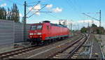 Smartphone-Aufnahme von 145 002-2 DB als Tfzf, die den Interimsbahnsteig Halle(Saale)Hbf Gl.