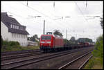 145072 ist auf dem fünfgleisigen Abschnitt bei Hiddenhausen Schweicheln am 9.8.2005 mit einem Güterzug in Richtung Bielefeld unterwegs.