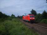 Die 145 024-6 fhrt am 2.6.07 als LZ durch Limmer.