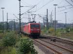 145 022 mit wagenlok 140 xxx durchfhrt Braunschweig Hbf (6.8.2007)