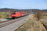 145 039 DB Cargo mit einem Autoteilezug bei Oberdachstetten Richtung Würzburg, 29.03.2021