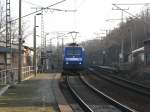 145-CL 203 der RAG ist mit einem Gterzug Richtung Coswig unterwegs.29.12.07.