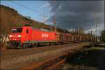 Gutes Sauerlndisches Holz auf dem Weg zur Kste: 145 036 bespannte am Abend des 03.03.2008 den CS 60196 von Finnentrop nach Wismar.