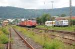 145 043 mit einem Umleiter-Containerzug am 17.7.2008 in Springe.
