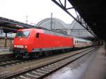 2005-02-12 BR 145 064-2 mit IC 2154 in Dresden Hbf. kurz vor der Abfahrt in Richtung Nrnberg