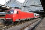 145 061-8 setzte sich am 19.01.05 in Dresden Hbf vor den IC 2152.