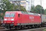 Die 145 003-0 zieht einen gemischten Gterzug durch Kln West am 11.08.2009