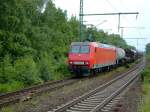 145 059-2 durchfhrt in wenigen sekunden den Haltepunkt Bochum Nokia in richtung Wanne-Eickel Hbf. Aufgenommen am 14.6.2005