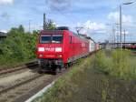 145 065 Railion fuhr mit ihrem Container Zug durch Dresden Friedrichstadt.