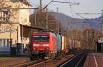 145 009-7 mit einem Gterzug Richtung Troisdorf bei der Durchfahrt in Bonn-Oberkassel, 20.3.11