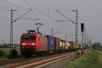145 062-6 mit einem Containerzug in Neuss-Allerheiligen am 11.05.2011