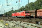 145 022-0 kommt mit einer 185er am Haken am 31.08.11 nach Gremberg