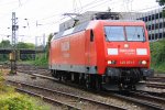 145 071-7 rangiert in Aachen-West bei Sonne und Wolken am 23.9.2012.