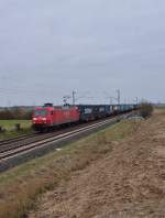 Am Freitag den 5.4.2013 kommt die 145 016-2 mit ihrem Containerzug bei Allerheiligen ber die  Kbs 495 gen Neuss gefahren.