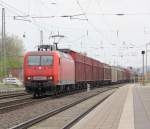 145 047-7 mit gemischtem Gterzug in Fahrtrichtung Sden. Aufgenommen am 01.05.2013 in Eichenberg.